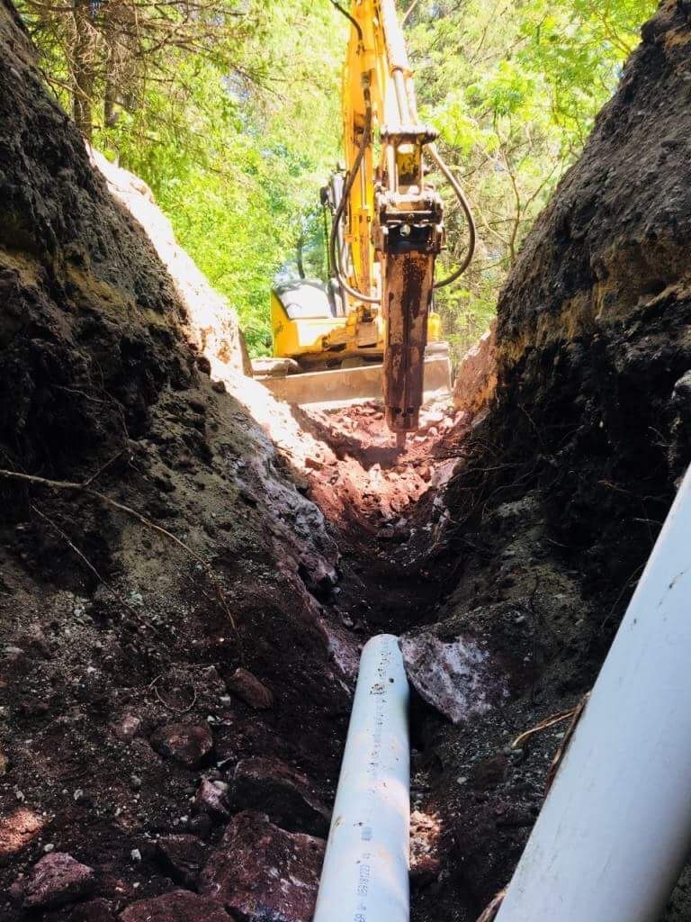 Réalisation DRAINSPEC excavation au marteau hydraulique