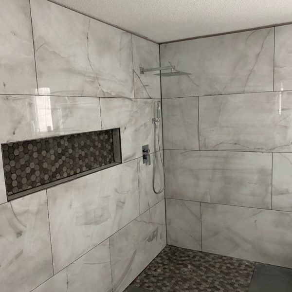 Projet de rénovation de salle de bain en céramique